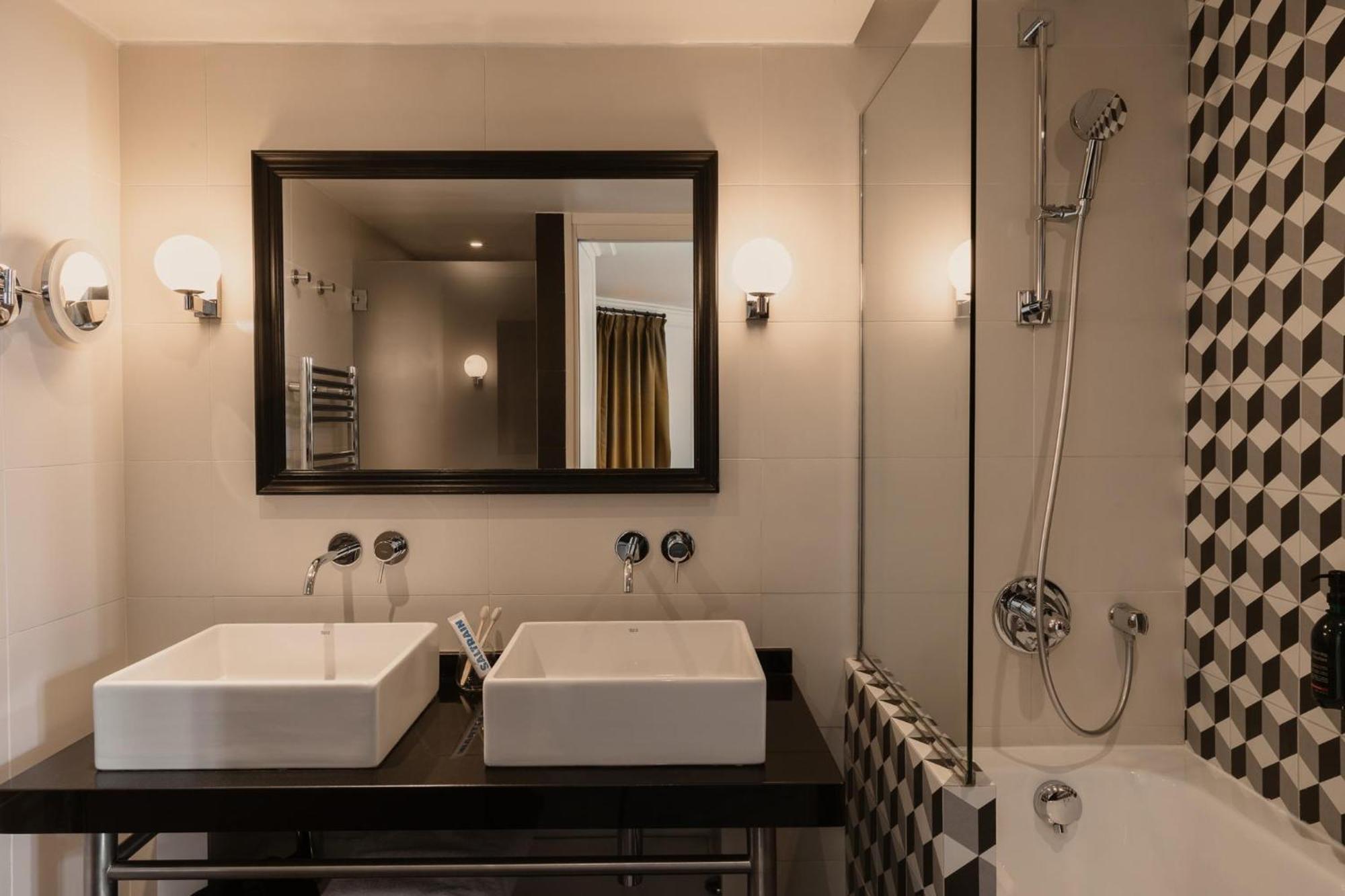 Chambre Deluxe,1663738704:JPEG